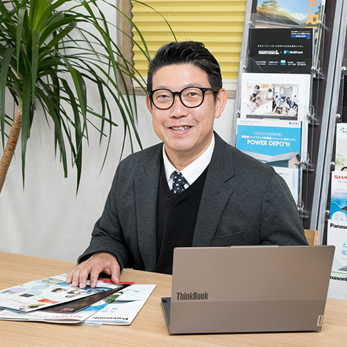 営業スタッフ